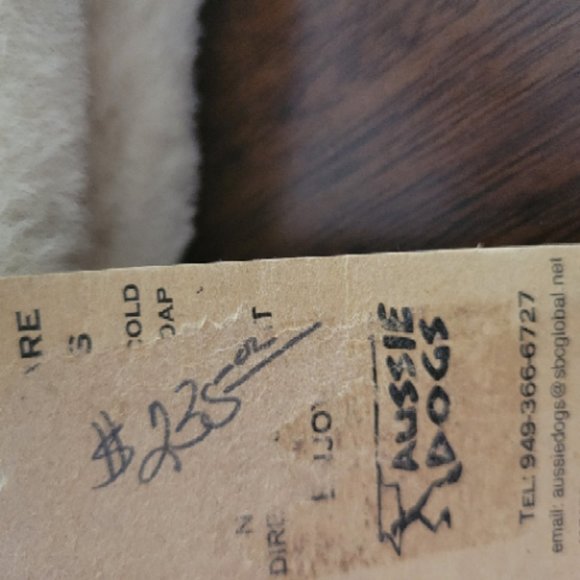 NWT Aussie Dogs Sheepskin Boots RARE - Picture 8 of 8